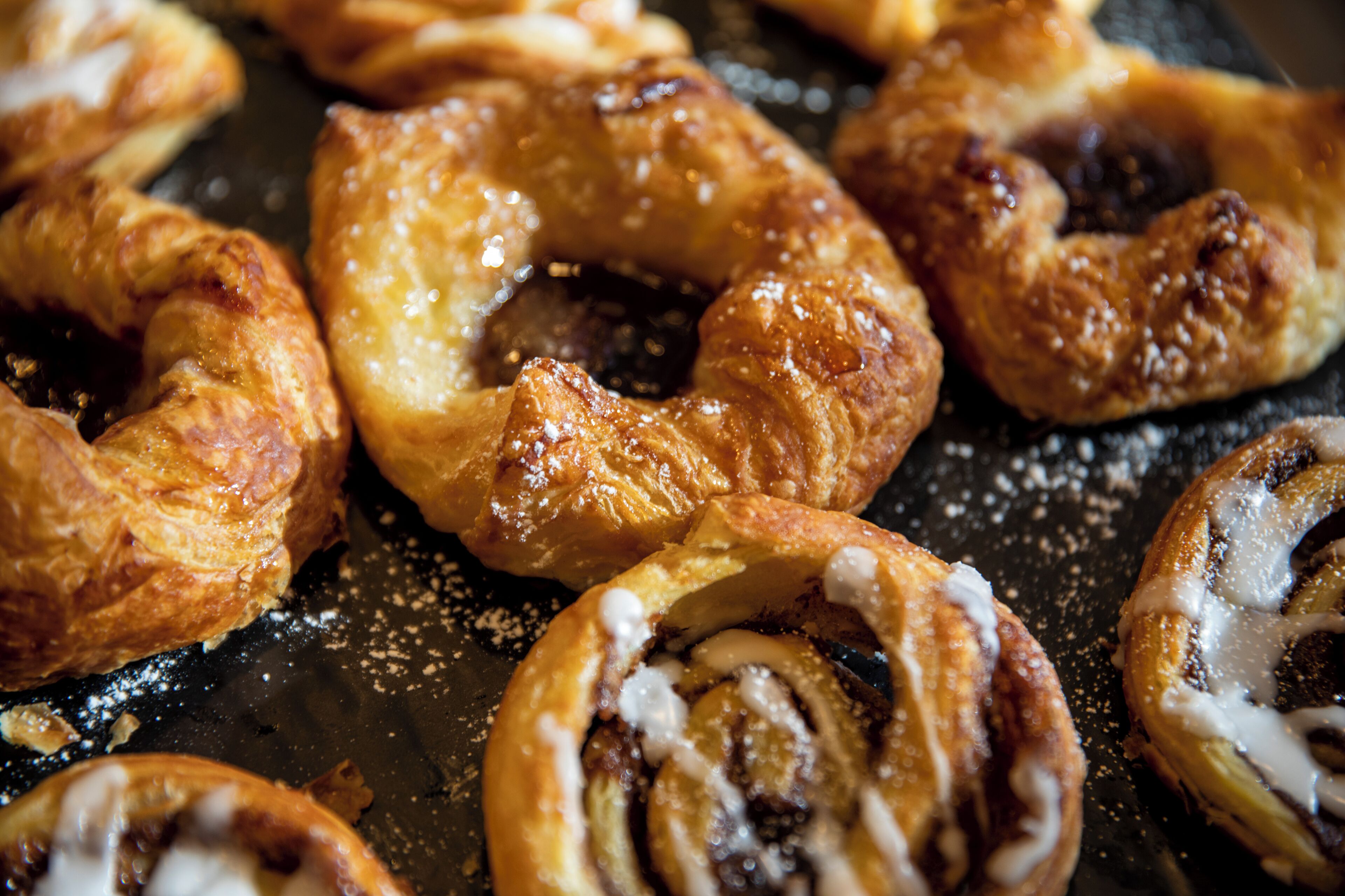 daily buffet breakfast (usd 15 per person)