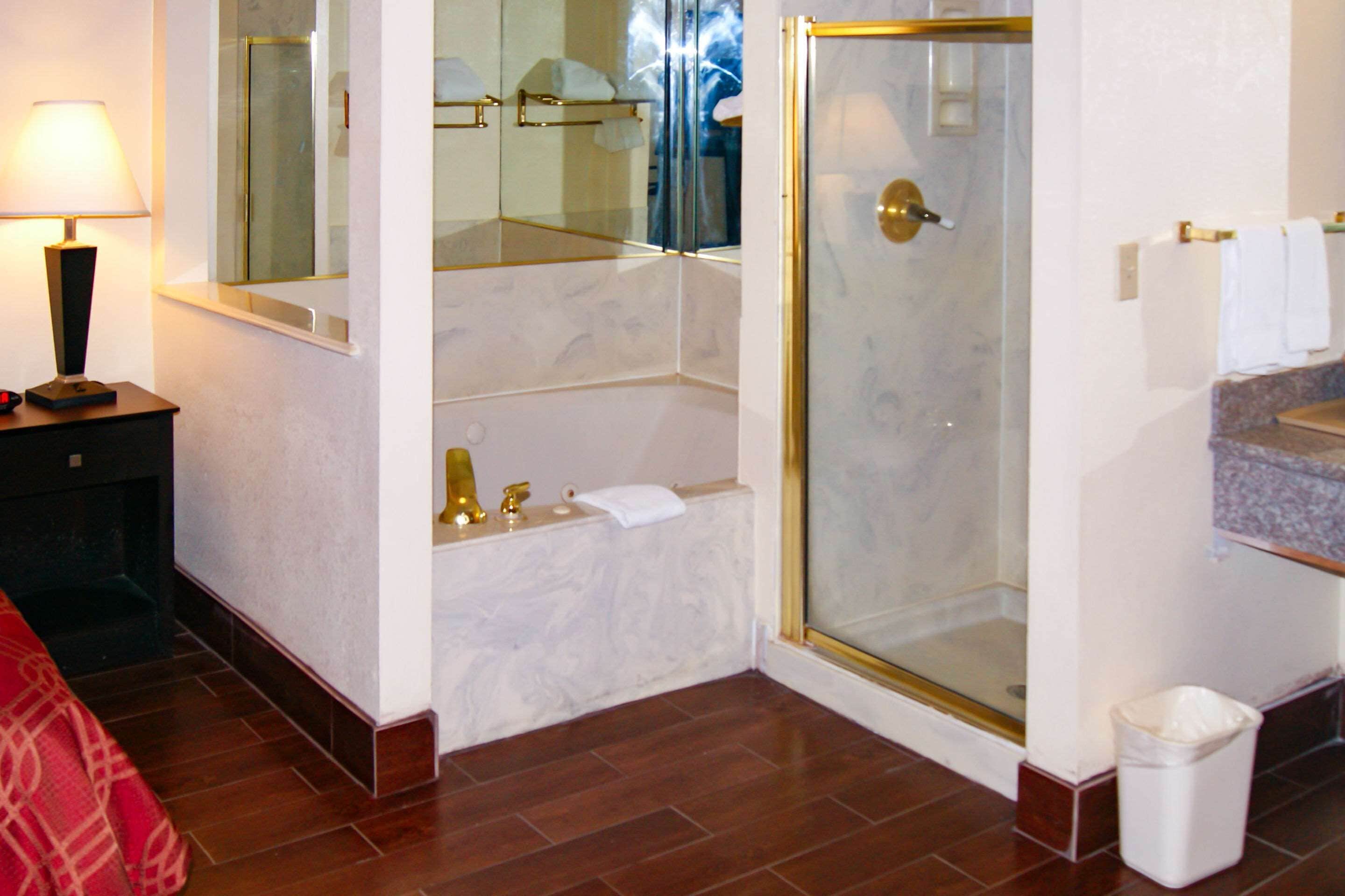 In-room safe, desk, iron/ironing board, free cots/infant beds