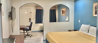 Americas Best Value Inn & Suites Houston Brookhollow NW