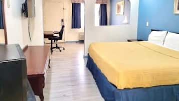 Deluxe Suite, 1 King Bed