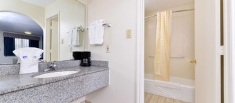 Americas Best Value Inn & Suites Houston Brookhollow NW