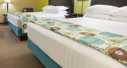 Heritage Inn & Suites The Woodlands, Trademark by Wyndham