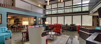 Heritage Inn & Suites The Woodlands, Trademark by Wyndham