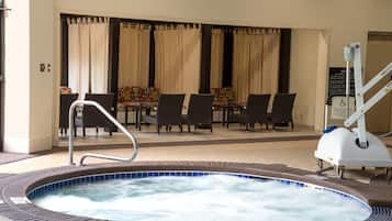 Indoor spa tub