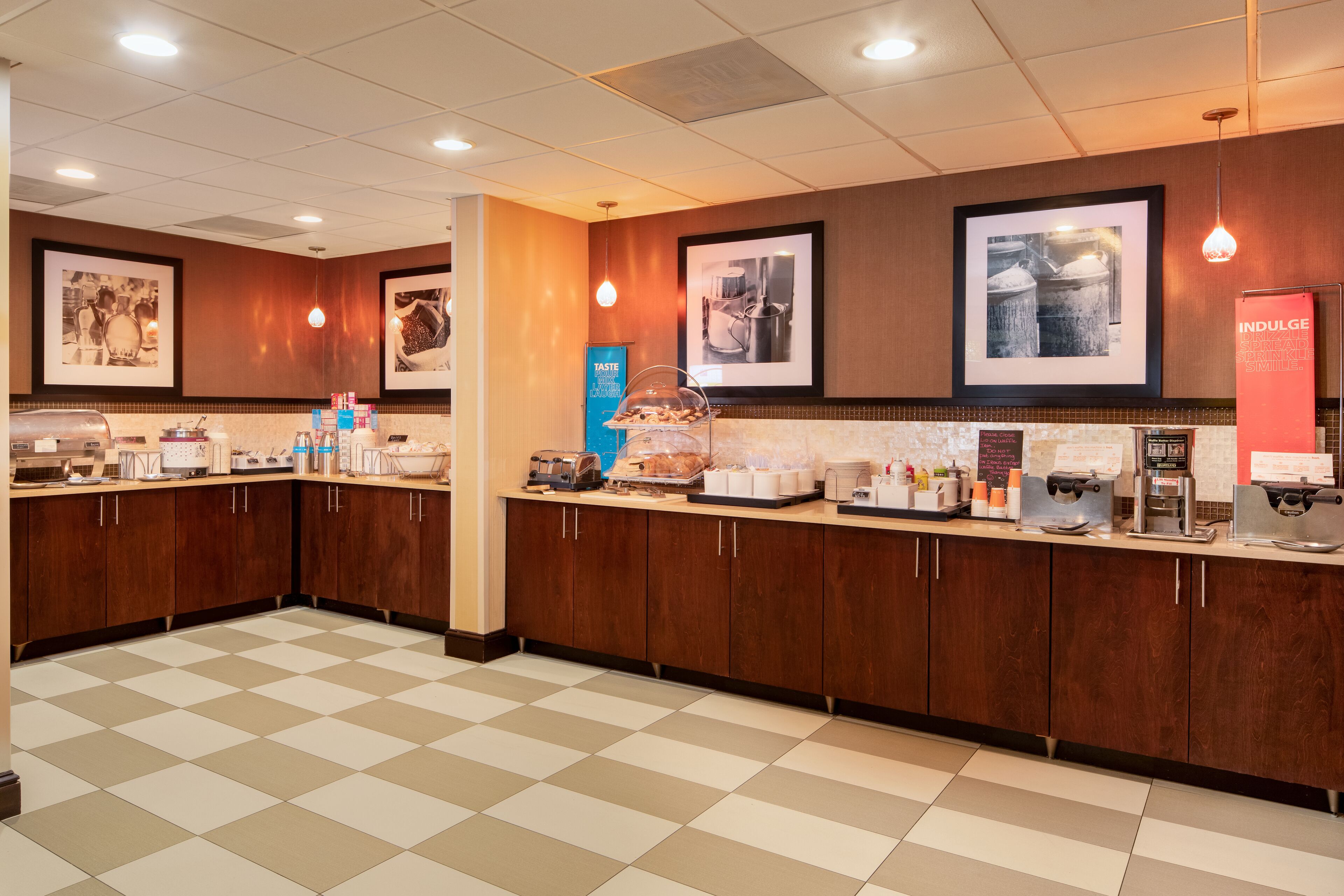 free daily continental breakfast