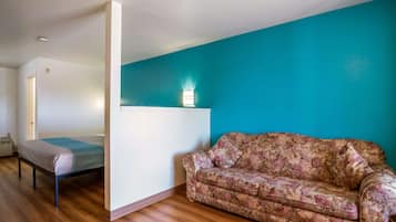 Blackout drapes, free WiFi, bed sheets, alarm clocks