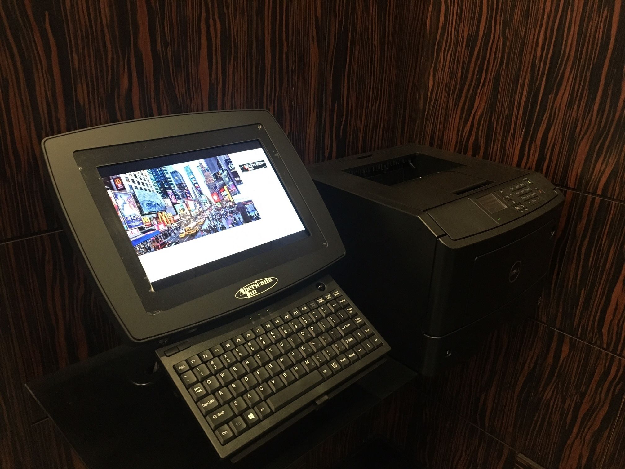 Foto - Americana Inn