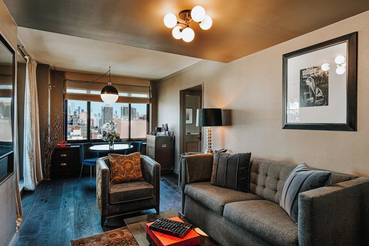 1 bedroom, Egyptian cotton sheets, premium bedding, minibar