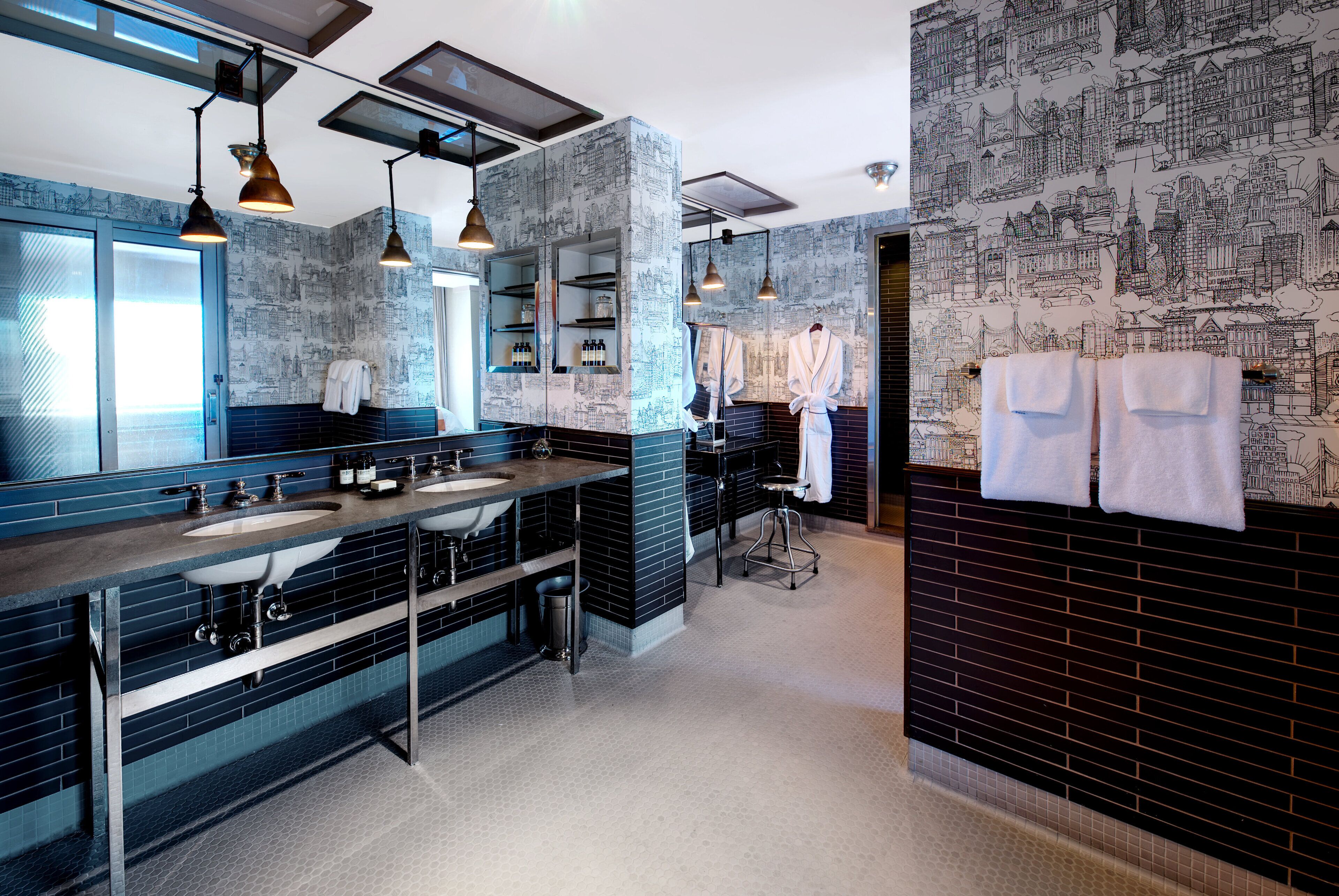 1 bedroom, egyptian cotton sheets, premium bedding, minibar