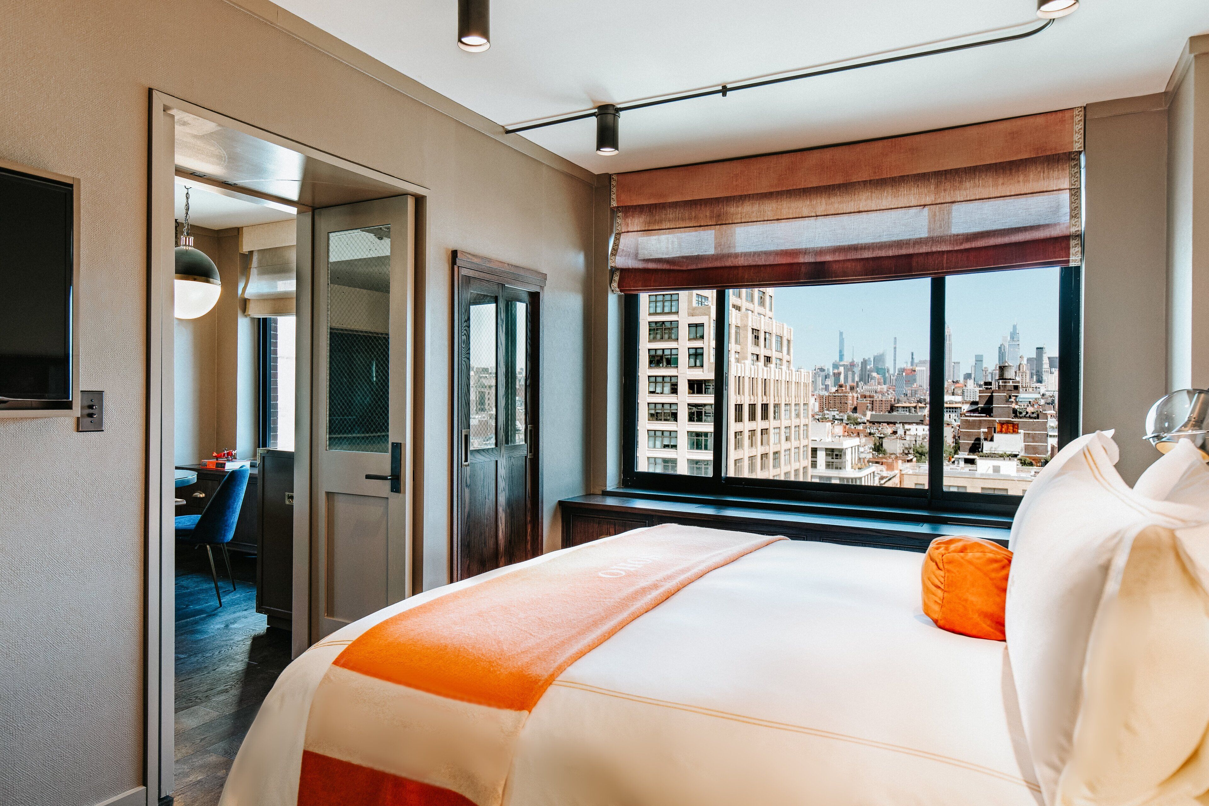 1 bedroom, egyptian cotton sheets, premium bedding, minibar