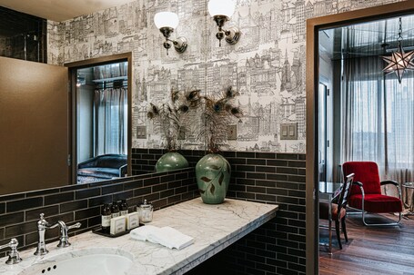 Soho Grand Hotel - Image 10