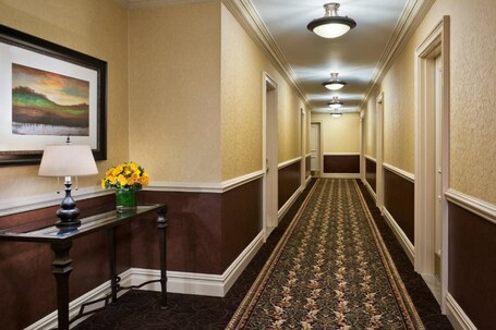 The Lucerne Hotel - Image 30