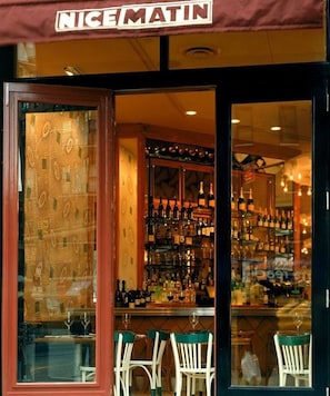 Breakfast, lunch, dinner served; French cuisine