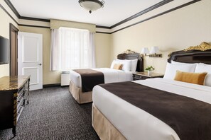 Hypo-allergenic bedding, in-room safe, individually decorated, desk - The Lucerne Hotel (New York)