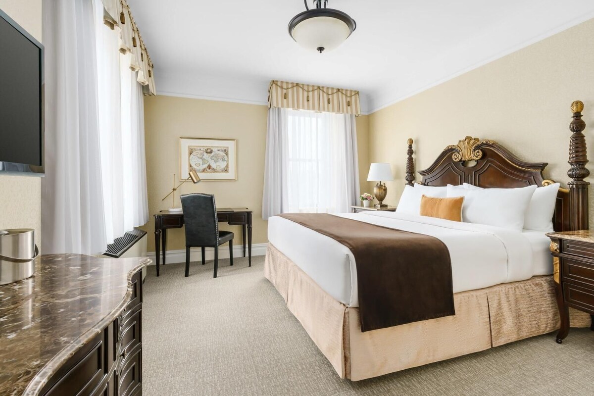 Hypo-allergenic bedding available, in-room safe, desk, laptop workspace