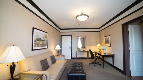 The Lucerne Hotel - Image 21