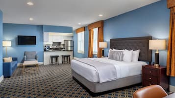 高級寝具、ピロートップベッド、セーフティボックス (室内)、デスク