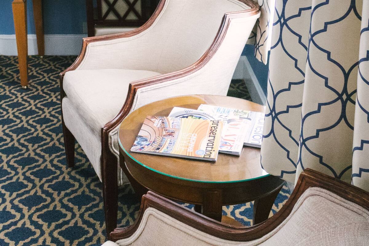 premium bedding, pillow-top beds, in-room safe, desk