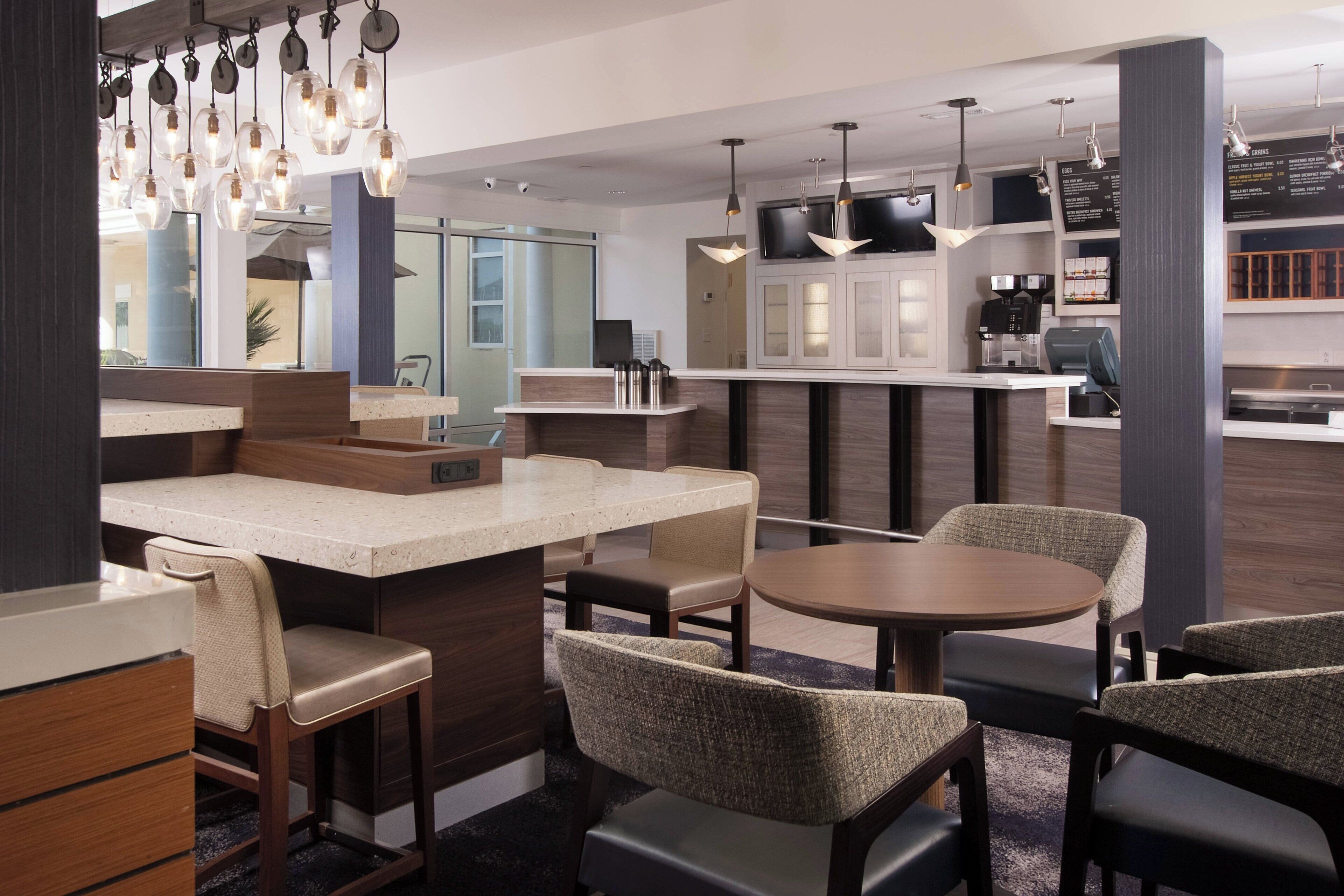 Foto - Courtyard Charleston Waterfront