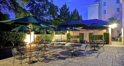 Embassy Suites by Hilton Charleston Historic District