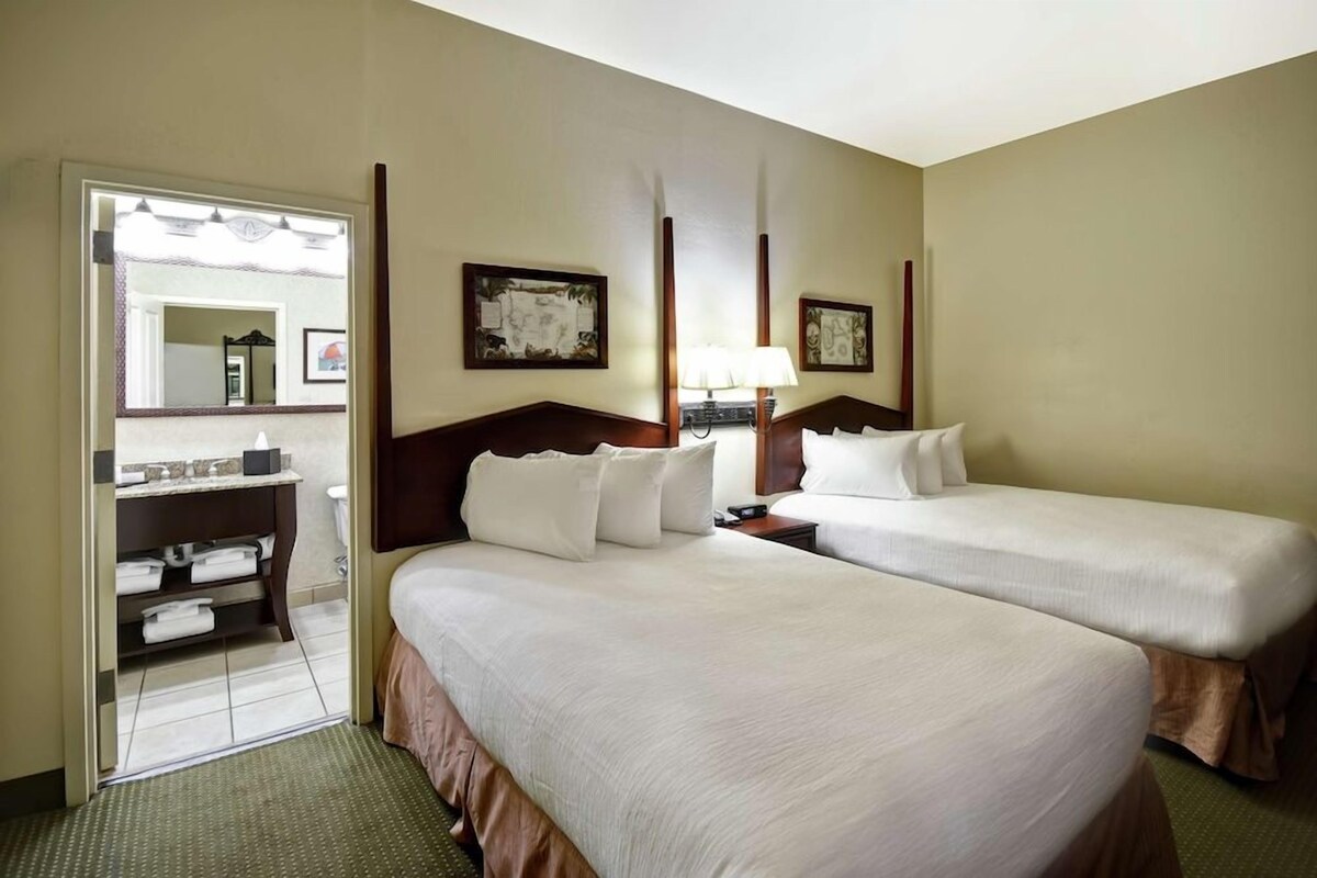 2 Double Bed No Windows Non-Smoking