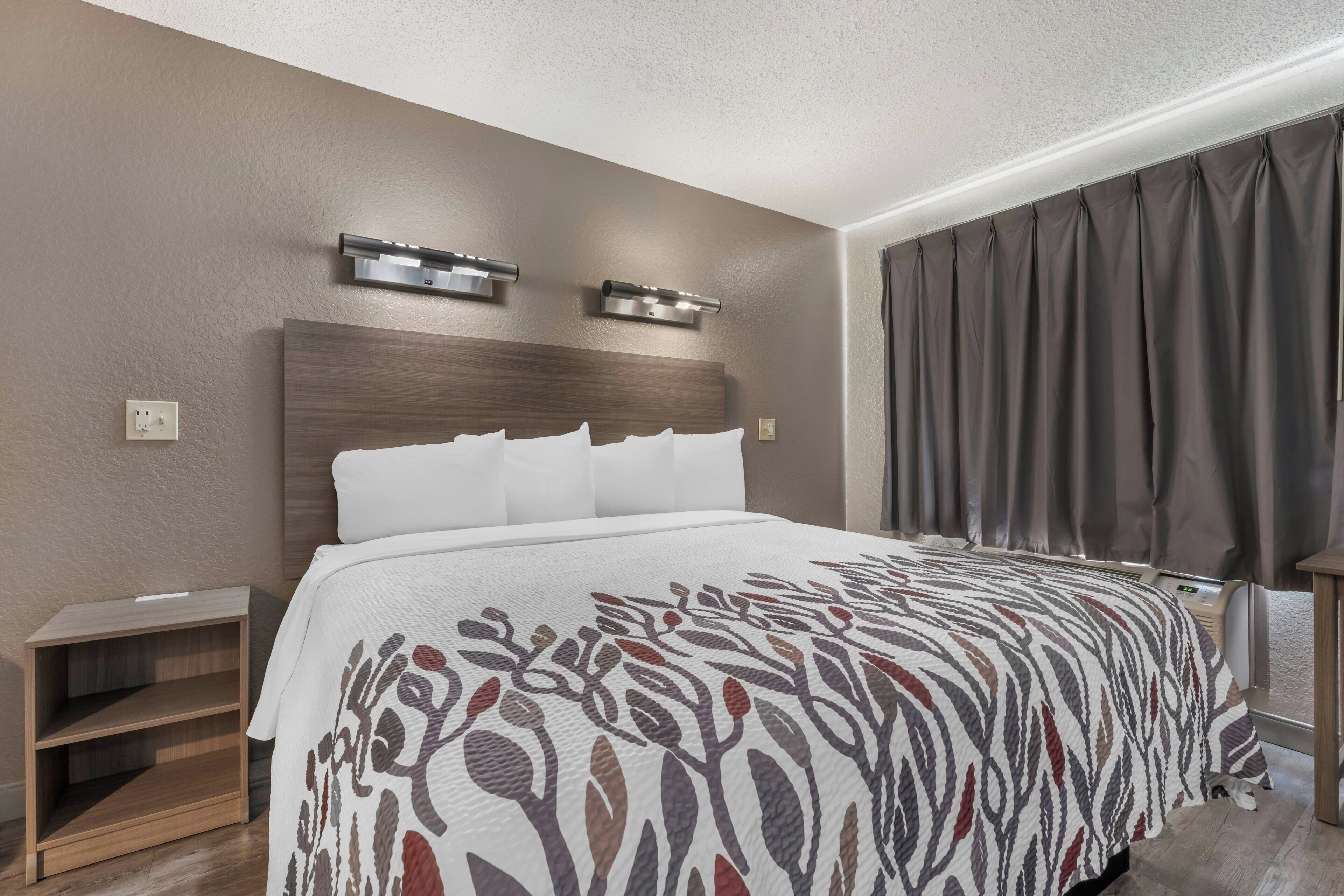 Photo - Red Roof Inn Houston Brookhollow