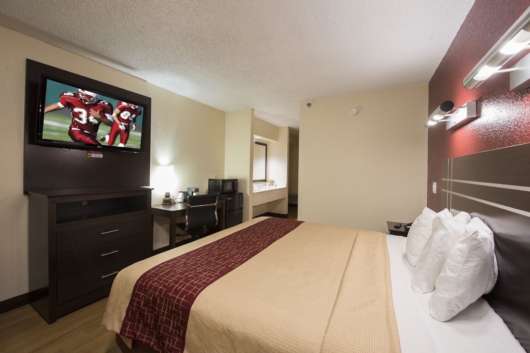 In-room safe, desk, laptop workspace, iron/ironing board