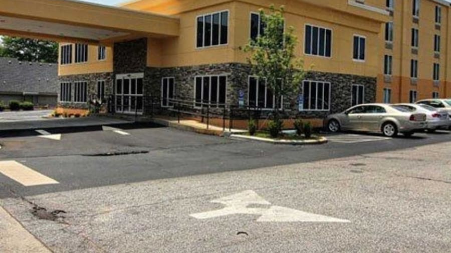 Quality Inn & Suites Greenville near downtown