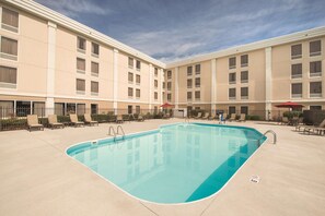 Pool - Hampton Inn Columbus - Airport (Columbus)