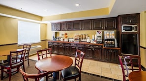 Free daily continental breakfast