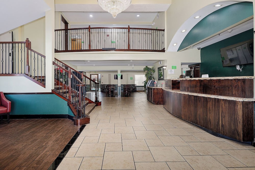 GreenTree Inn Houston IAH Airport