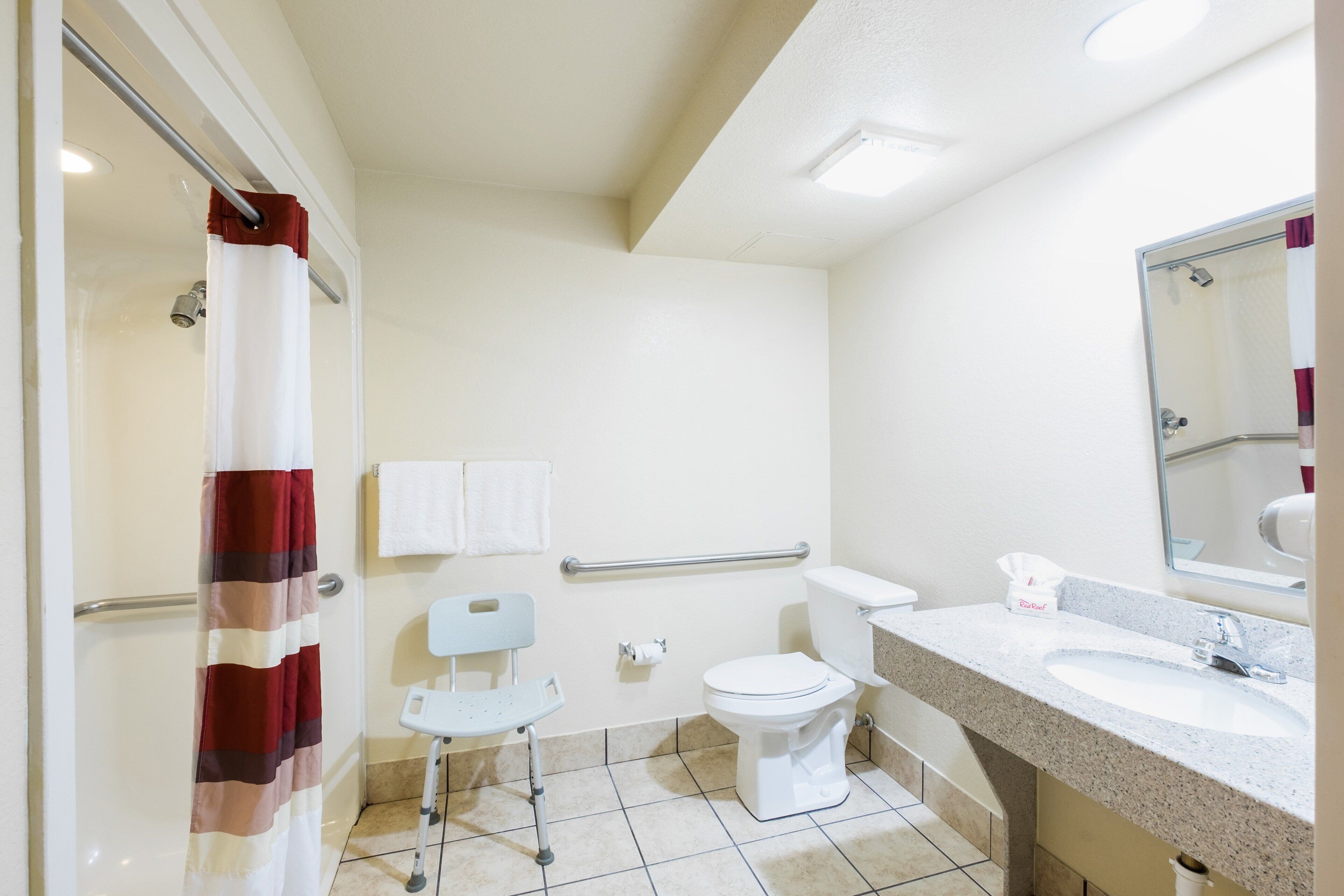 combined shower/bathtub, free toiletries, hair dryer, towels