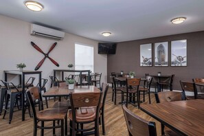 Tägliches inbegriffenes Frühstücksbuffet