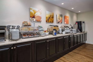 Bao gồm bữa sáng buffet hàng ngày
