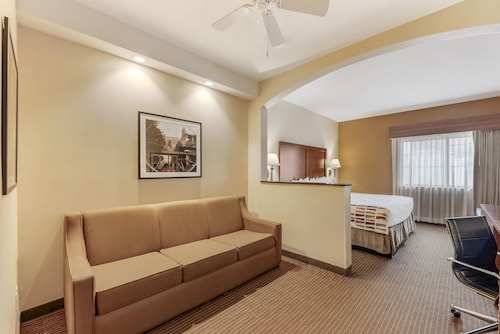 Best Western Alamo Suites