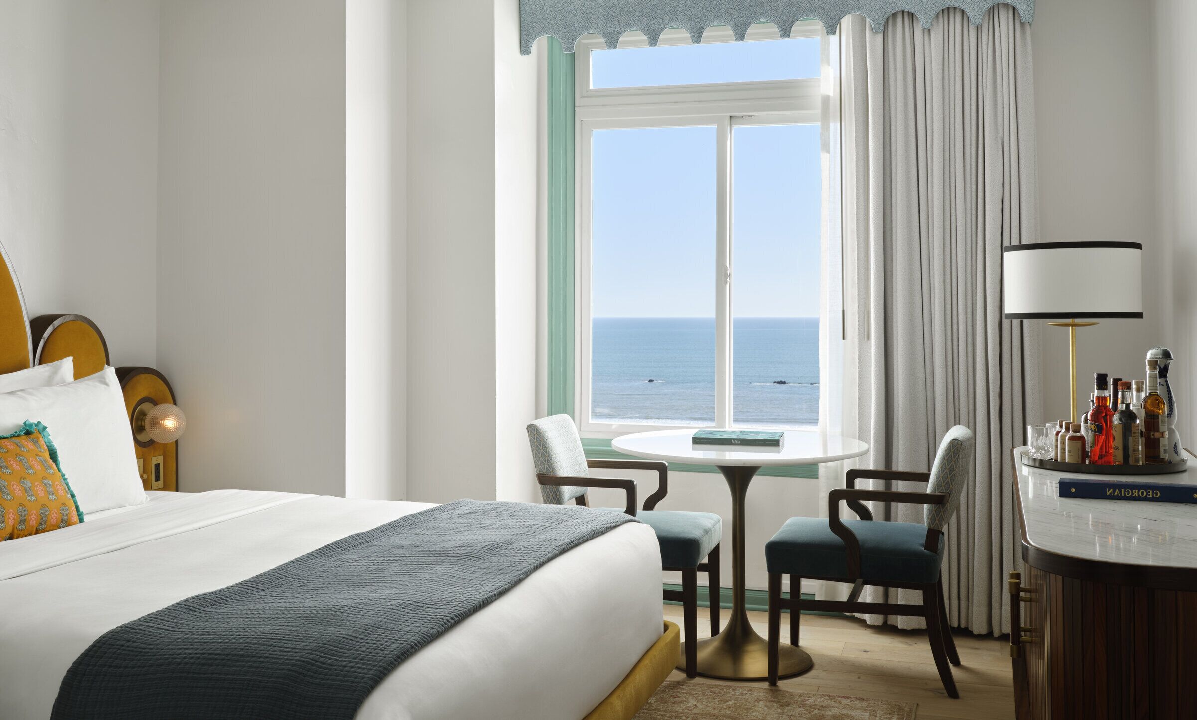 Edredón, camas con pillow-top y minibar 