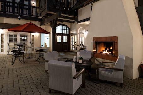 Fireplace. Wine Valley Inn