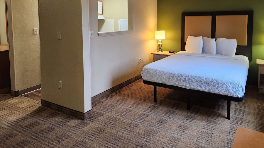 Suburban Studios Columbus East