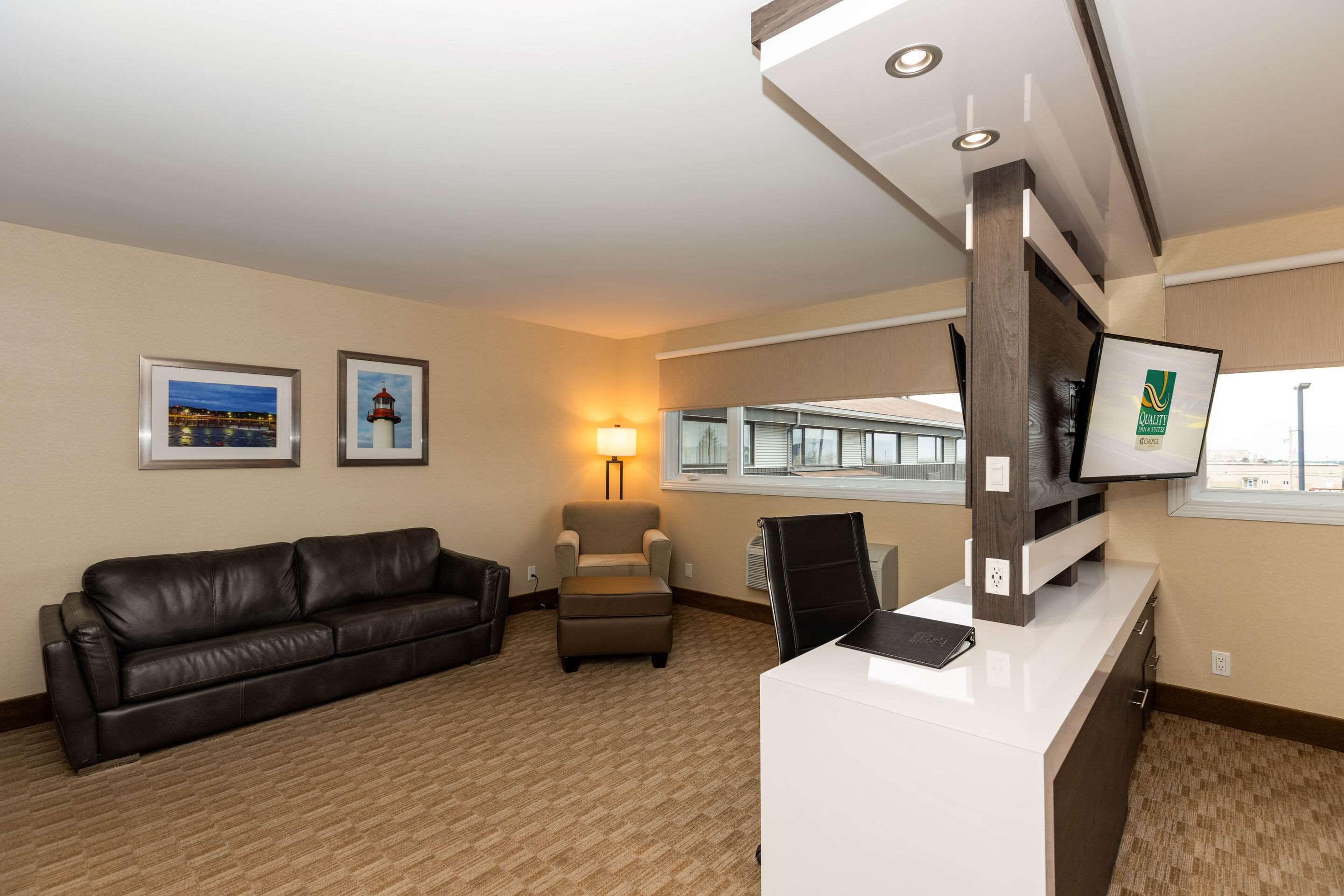 premium bedding, pillow-top beds, desk, blackout curtains