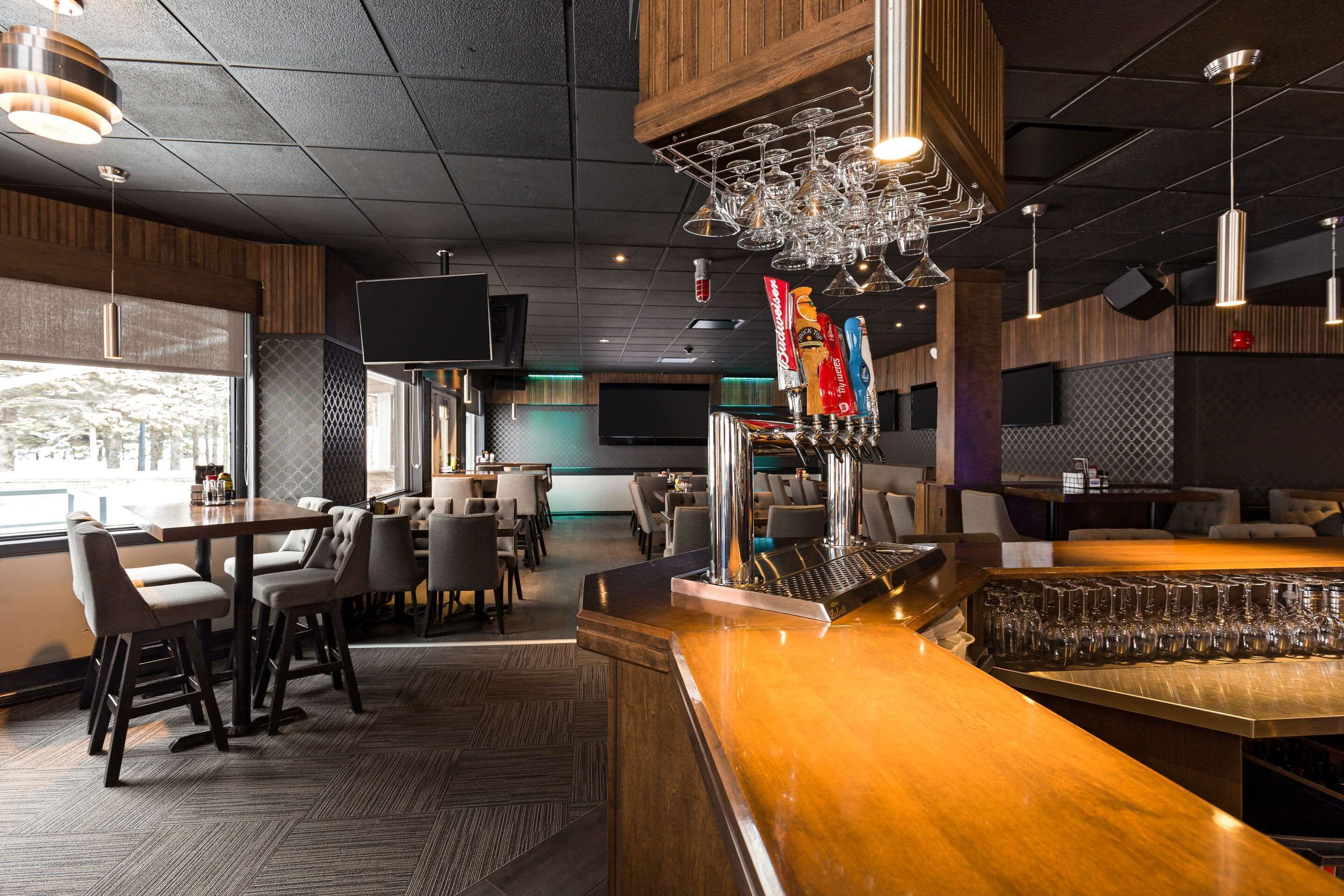 dinner served, garden views