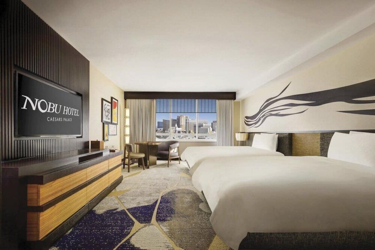 Pillowtop beds, in-room safe, desk, blackout drapes