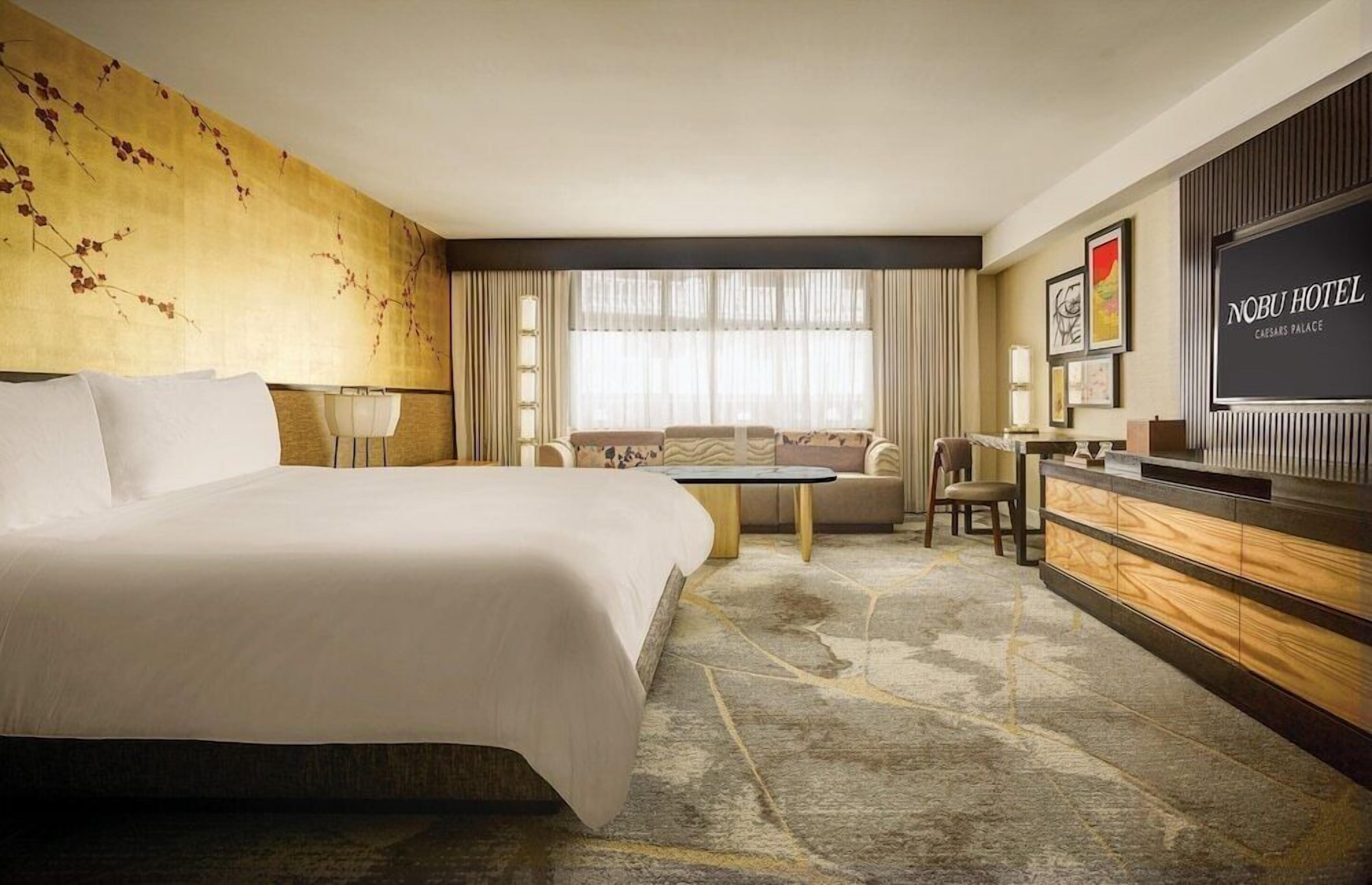 Pillowtop beds, in-room safe, desk, blackout drapes