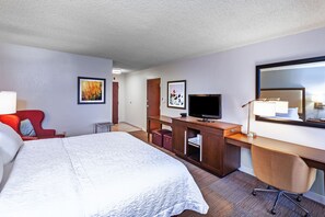 Room, Accessible, Non Smoking | Desk, laptop workspace, soundproofing, iron/ironing board