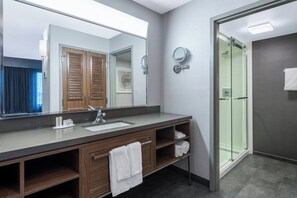 Suite, 1 Bedroom, Balcony | Bathroom | Designer toiletries, hair dryer, towels - Courtyard by Marriott Austin South (Austin)