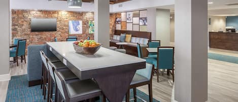 Desayuno buffet incluido todos los días