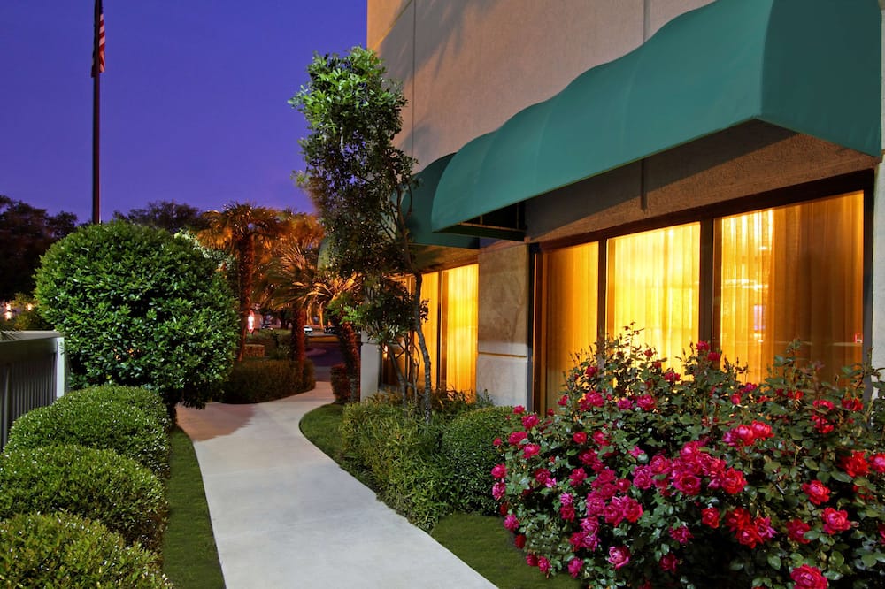 Hampton Inn Austin/Airport Area South
