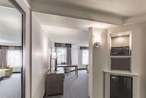 Premium bedding, pillowtop beds, desk, laptop workspace