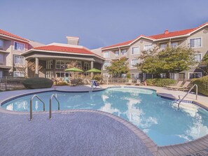 Outdoor pool, pool umbrellas, sun loungers