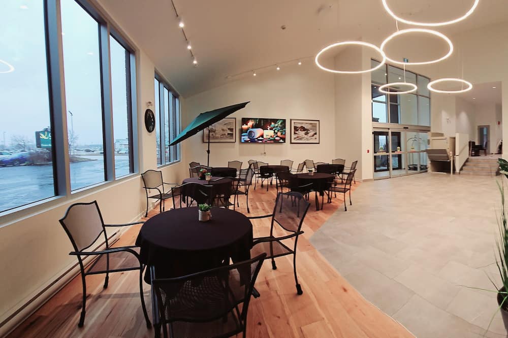 Quality Inn & Suites Gatineau