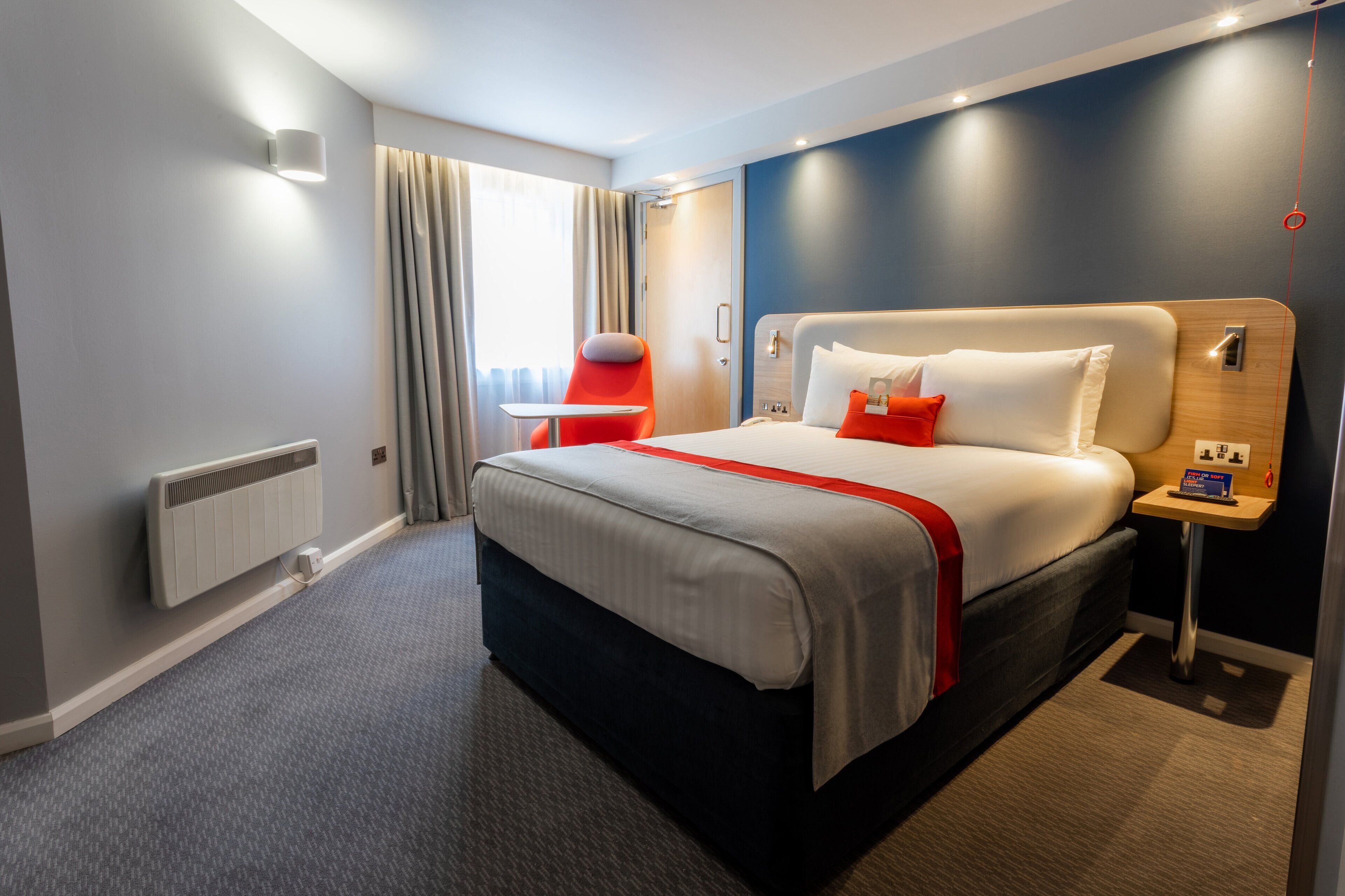 standard room, 1 double bed, accessible (with free hot breakfast) | 1 bedroom, desk, blackout curtains, soundproofing